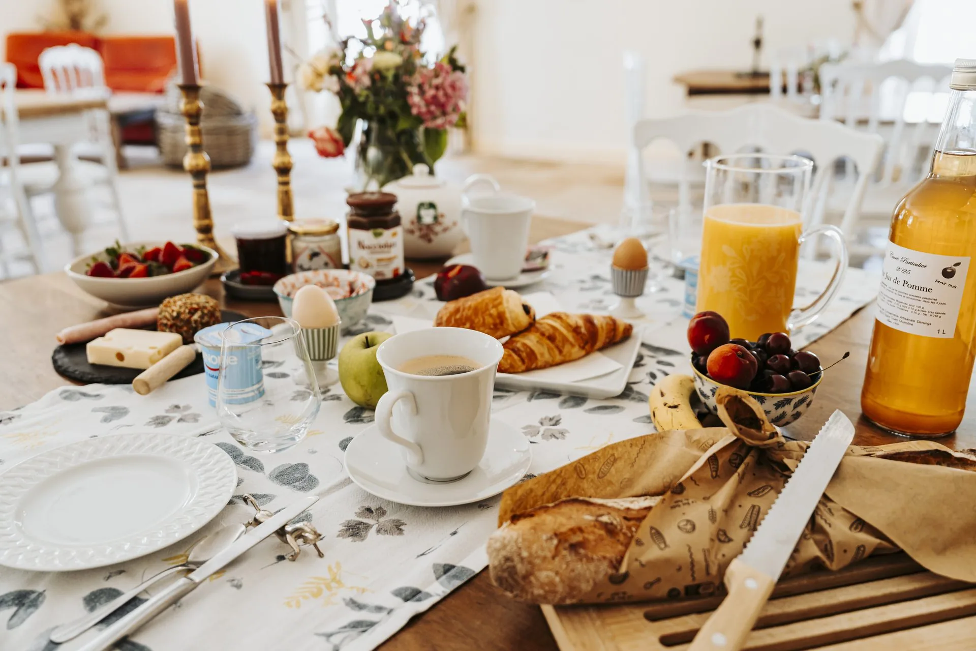 Petit-déjeuner servi au Clos de Bellevue